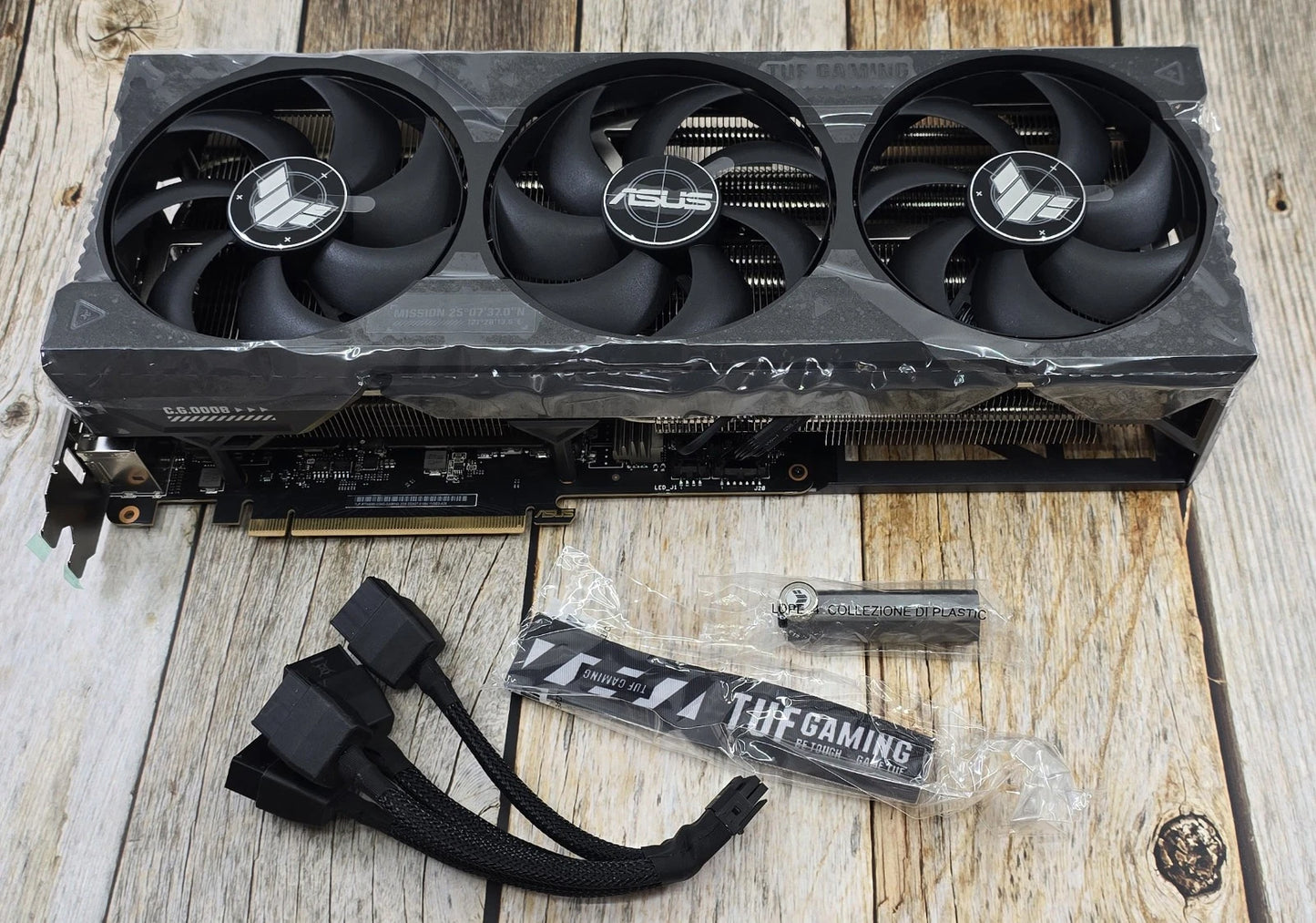 ASUS TUF Gaming GeForce RTX 4090 OC 24GB GDDR6X graphics card
